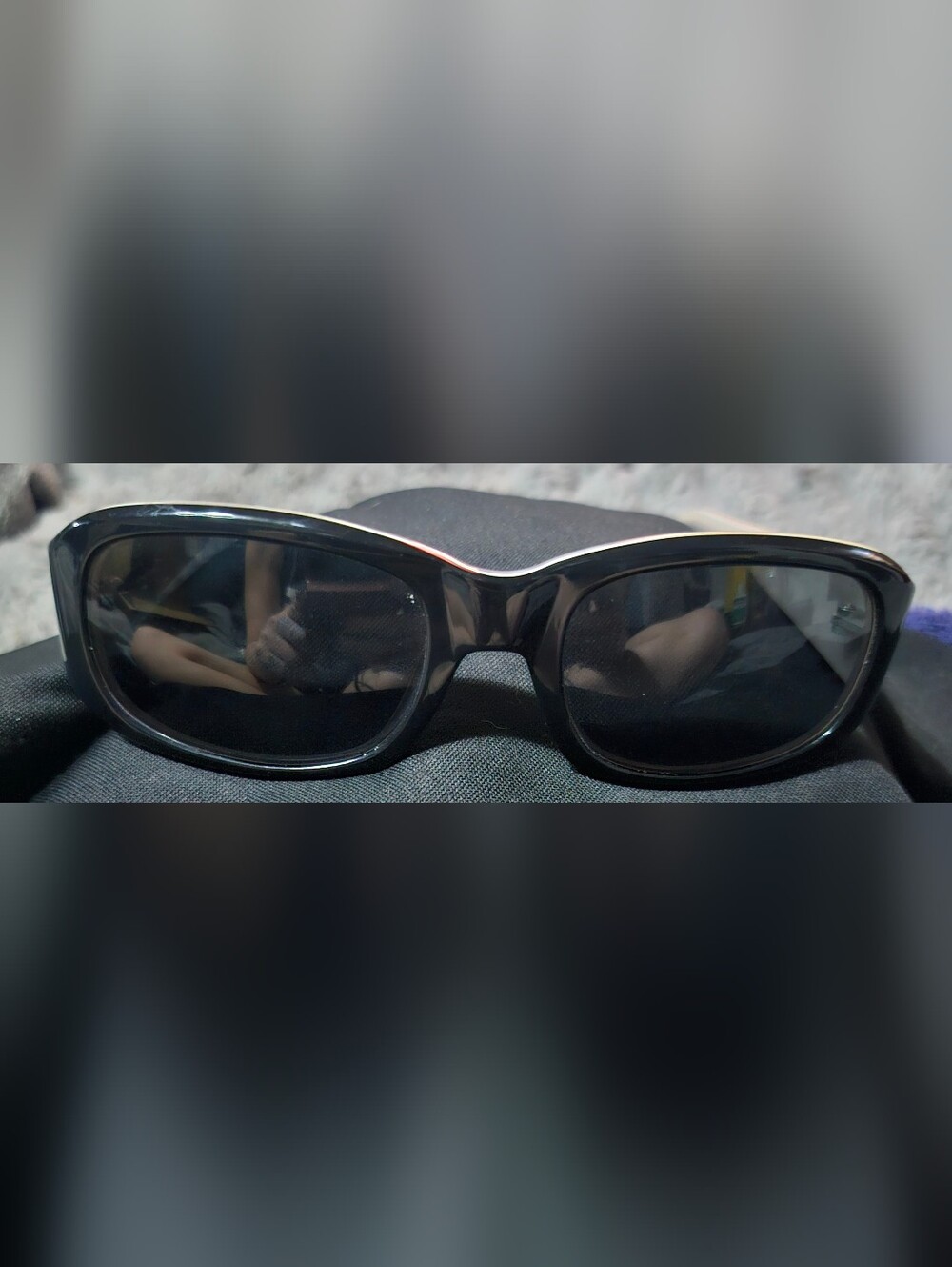 High Quality Thick Sunglasses With Engraving - Picture 3 of 4
